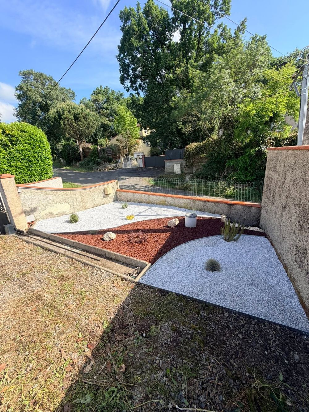 Jardin après intervention de MS Espace Vert, enrochement